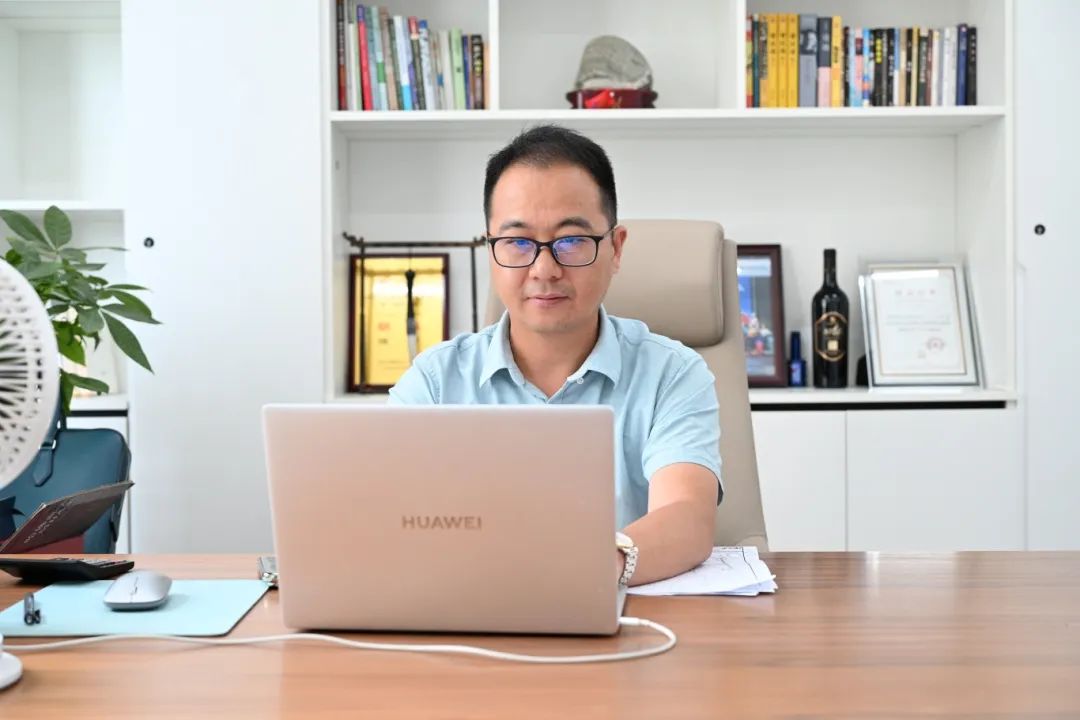 理事专访 | 胡强：熠能电力在“一带一路”上种一棵“长青树”