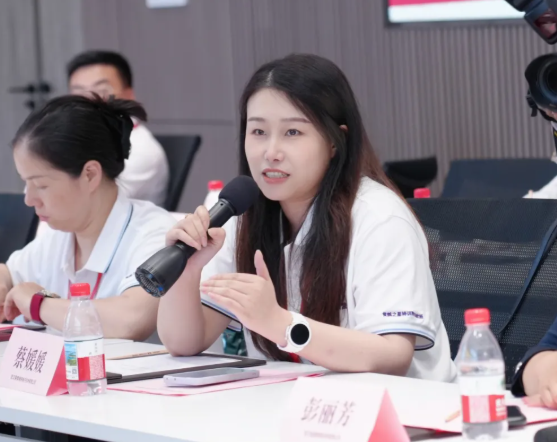 黄鹤之星领航班参访武汉金盘科技