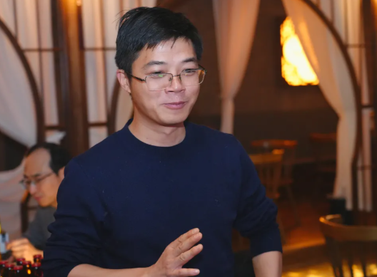 以欢笑融情，以共舞聚力 | 直击黄鹤之星独一无二的年终盛典