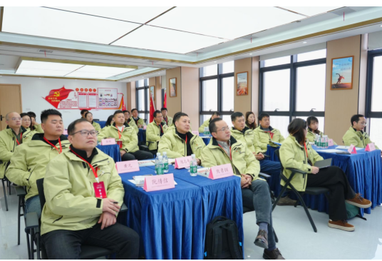 破局增长聚实践，黄鹤之星第17期、第18期鲲鹏班第一课正式开讲！