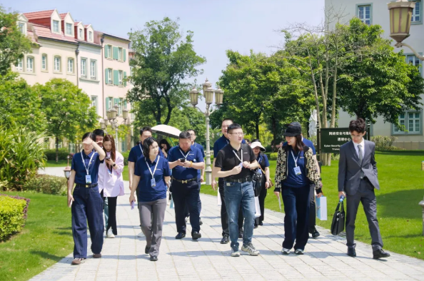这里是华为企业文化的具象化载体！黄鹤之星鲲鹏班取经问道，收获满满